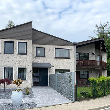 BESOTEL Erkrath- Ferienwohnungen und Apartments Exterior foto