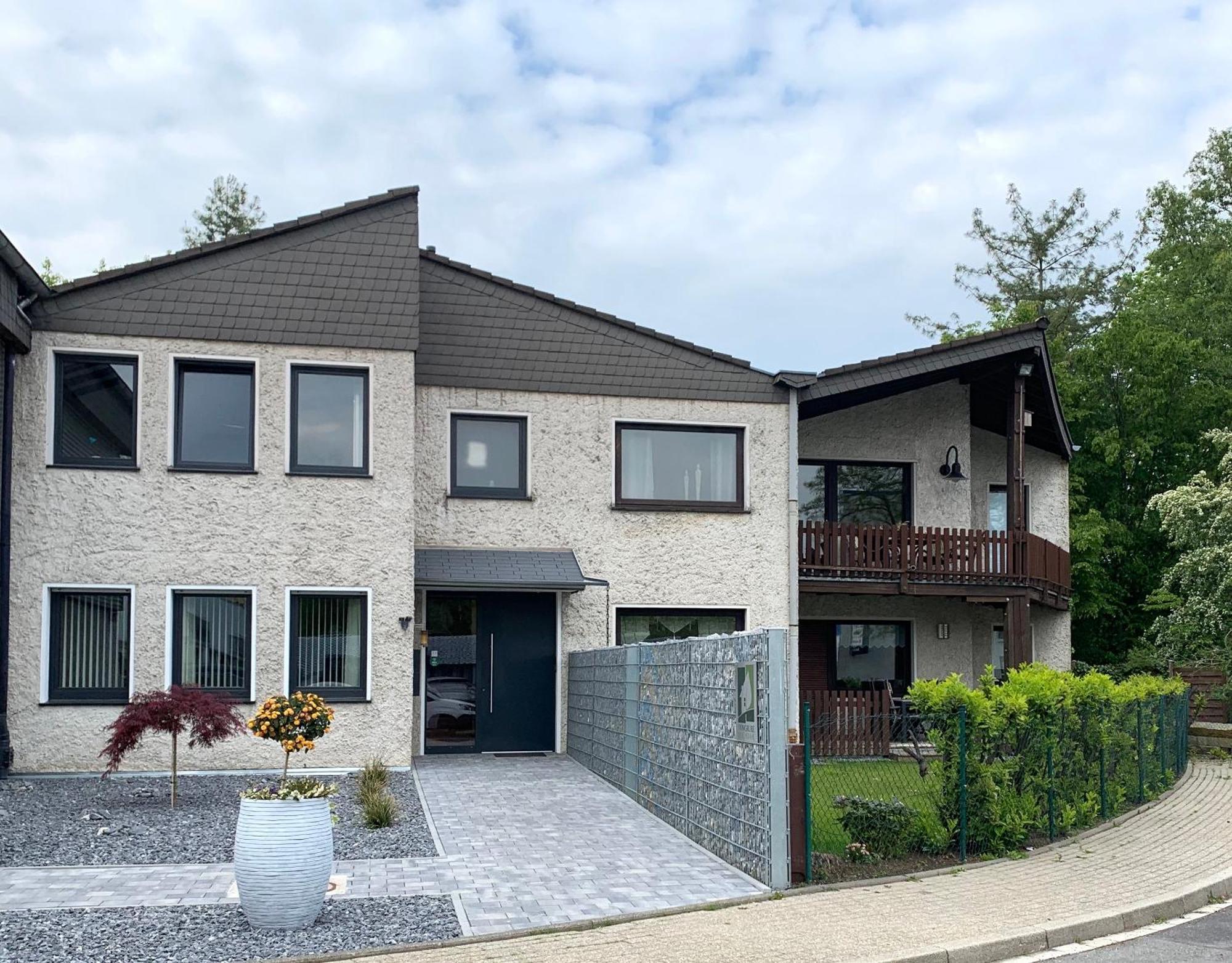 BESOTEL Erkrath- Ferienwohnungen und Apartments Exterior foto